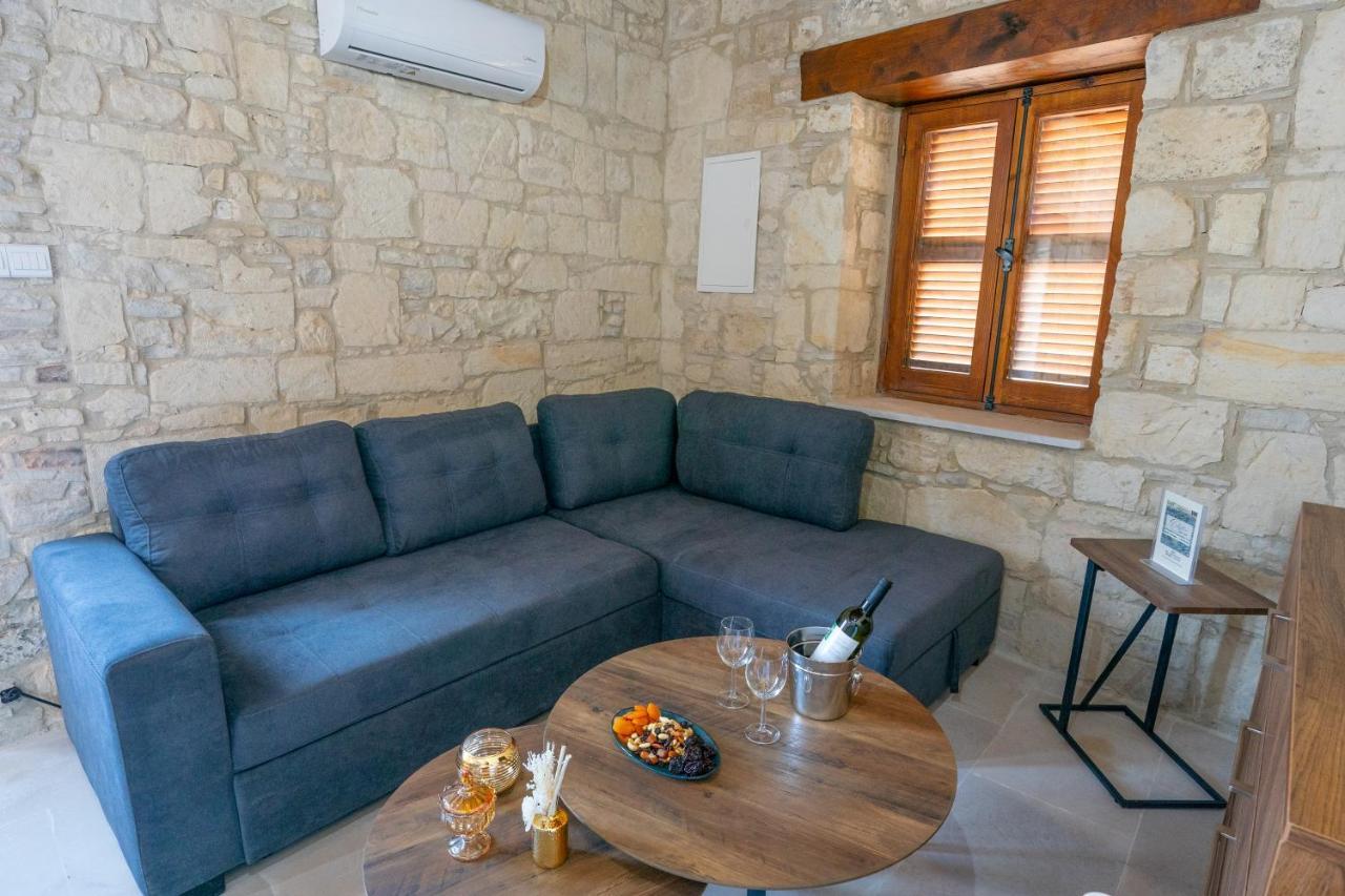 Eidyllio Luxury Suites أومودوس المظهر الخارجي الصورة